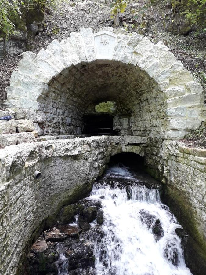 Gite 3 Etoiles "Entre Sources Et Riviere" Besancon Vaire-le-Grand Buitenkant foto